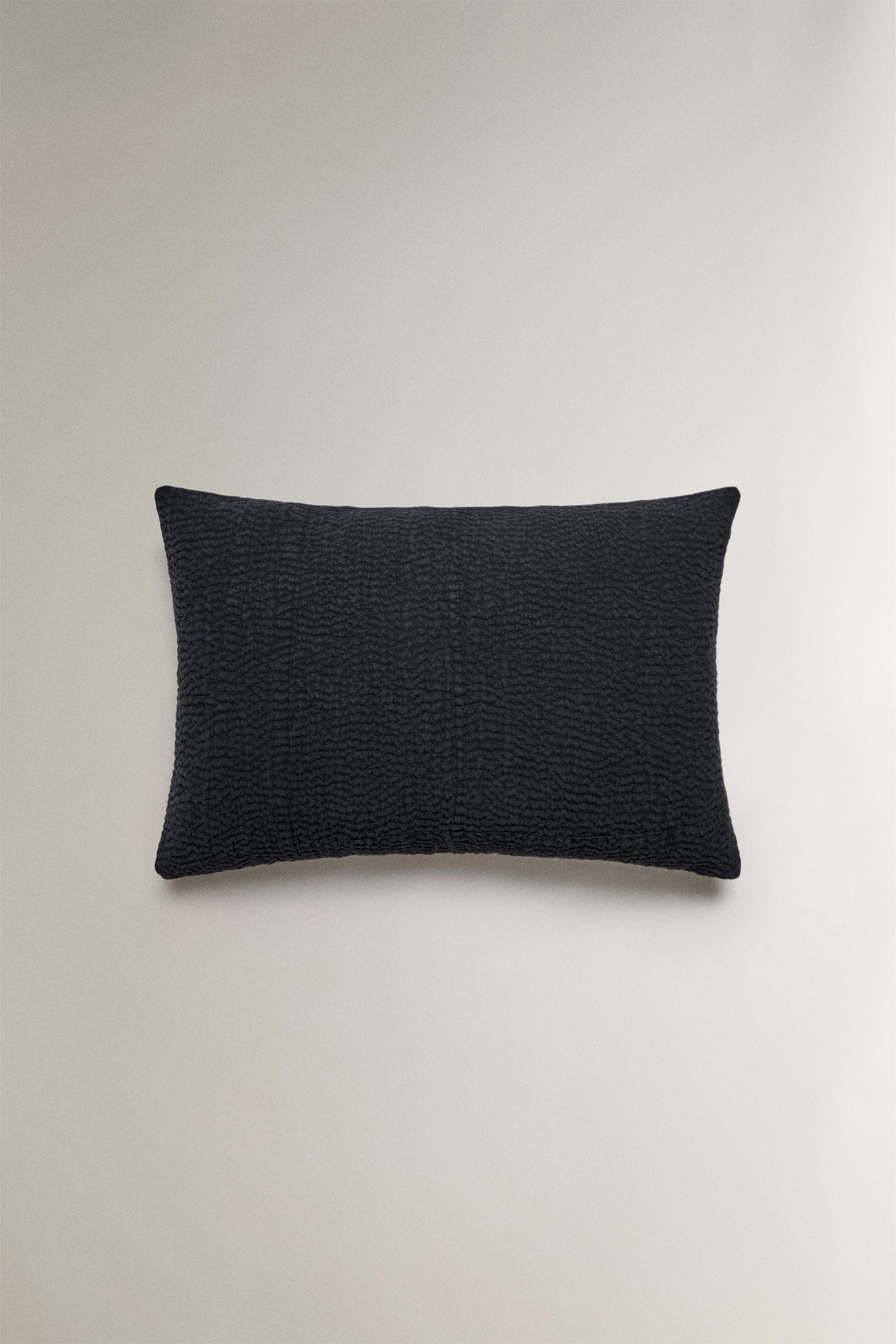 GATHERED QUILT THROW PILLOW COVER